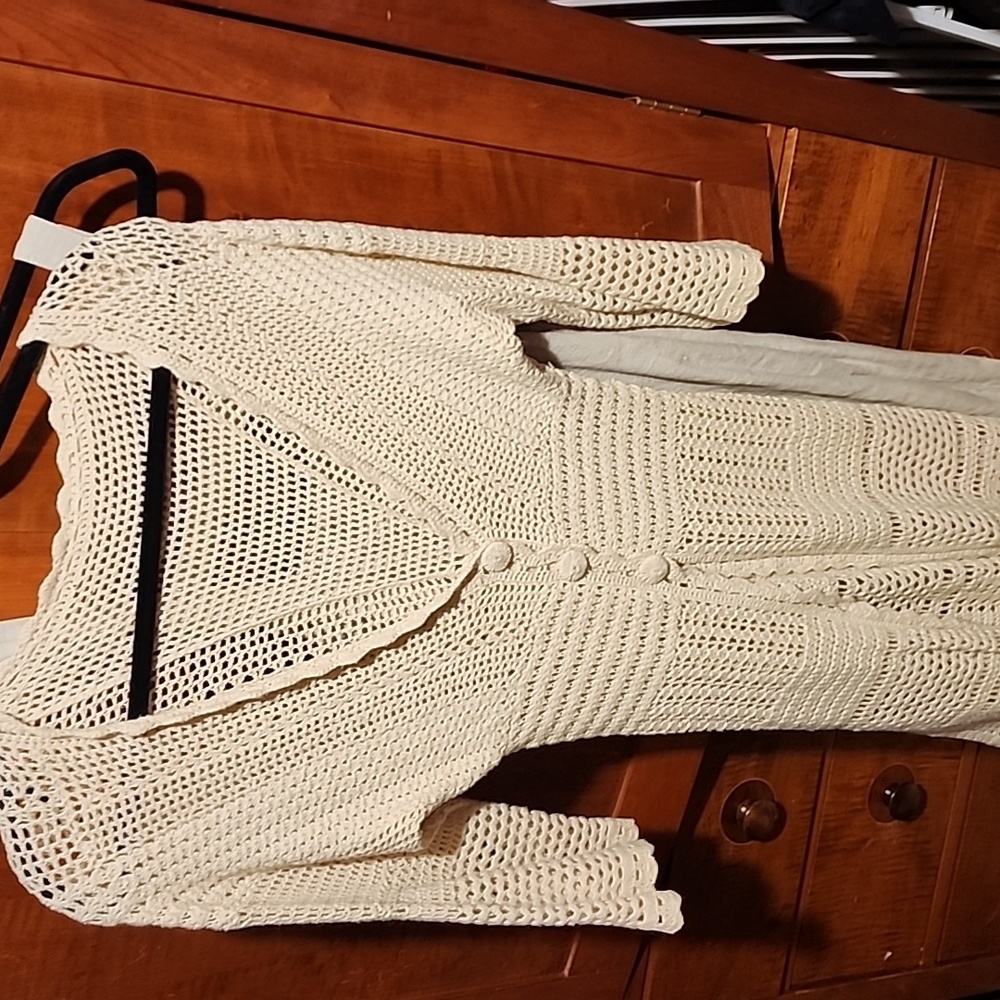 Sexy size 6/s Vintage 90s Cache eyelet crochet duster